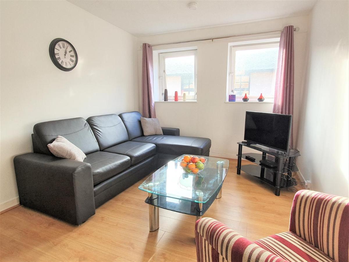Modern One Bedroom Apt - City Centre & Freeparking Glasgow Kültér fotó