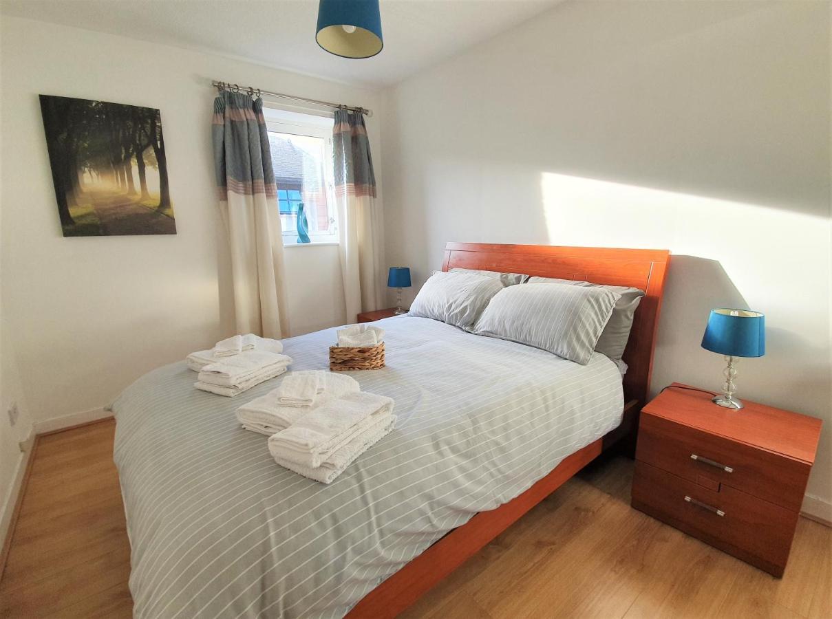 Modern One Bedroom Apt - City Centre & Freeparking Glasgow Kültér fotó